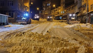 Bünyan'da fırtına nedeniyle yol ulaşıma kapatıldı