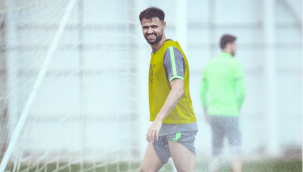 Konyasporlu futbolcu Ahmet Çalık trafik kazasında hayatını kaybetti