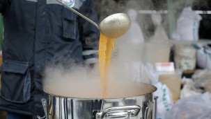 Talas'ta pazar esnafına soğuk günde sıcak çorba