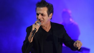 Teoman Kayseri'de verdiği konserle hayranlarını coşturdu