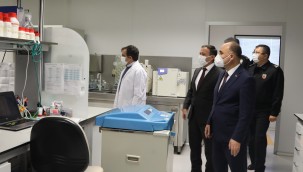 Vali Günaydın'dan ERÜ Aşı Araştırma ve Geliştirme Uygulama Merkezi'ne 'tebrik' ziyareti