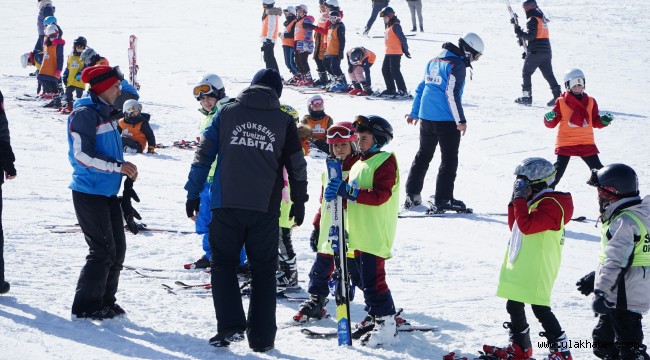Büyükşehir'in turizm zabıtası, Erciyes'te görevde