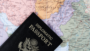 İsrail, Ukrayna'daki diplomatların ailelerini tahliye etmeye başladı