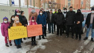 Kayseri'de öğrenci ve velilerden 'kadrolu öğretmen istiyoruz' eylemi