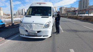 Kayseri zabıtası, öğrenci ve personel servis araçları ile taksileri denetledi
