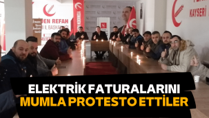 Yeniden Refah Partisi, il yönetim toplantısını mum ışığında yaptı