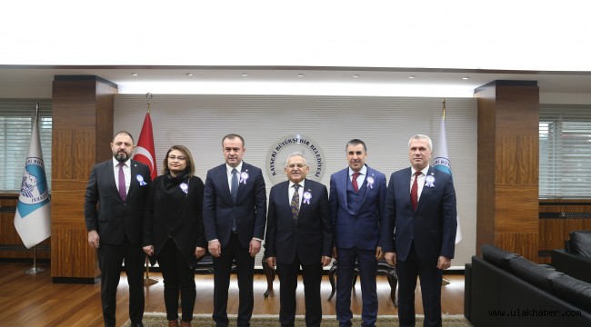 Başkan Büyükkılıç, Kayseri SMMMO yönetimini kabul etti