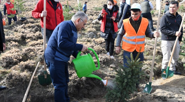 Başkan Büyükkılıç: Üç yılda 300 bin fidan diktik