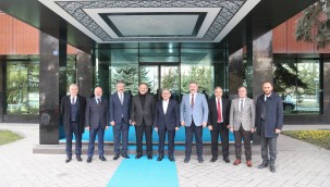 Büyükşehir'de "istişare" zirvesi