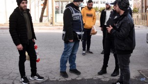 Çocuk Şube ekiplerinden okul çevresinde denetim