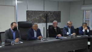 Başkan Büyükkılıç'a kapsamlı "raylı sistem" brifingi