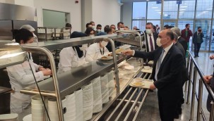 Kayseri Valisi Şehmus Günaydın sağlık çalışanları ile iftar yaptı