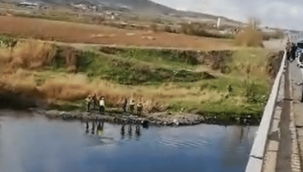 Kızılırmak'a düşen otomobilde karı-koca can verdi