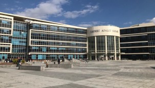 Komşusunu bıçaklayan sanıklara hapis cezası