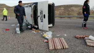 Takla atan otomobilde 7 yaralı