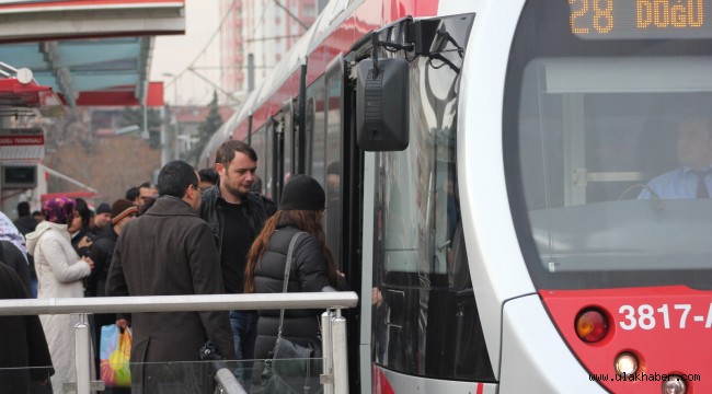 Toplu ulaşımda Türkiye geneli geçerli olacak TRKart hazırlığı