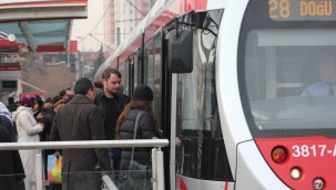 Toplu ulaşımda Türkiye geneli geçerli olacak TRKart hazırlığı