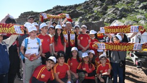 Başkan Büyükkılıç: Fidanlar da gençlerimiz de ülkemizin geleceği