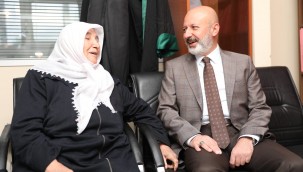 Başkan Çolakbayrakdar: Annelerimiz baş tacımızdır