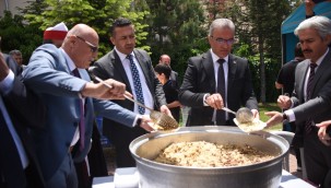 Hidayet Aydoğan Sosyal Bilimler Lisesi'nde pilav şenliği düzenlendi