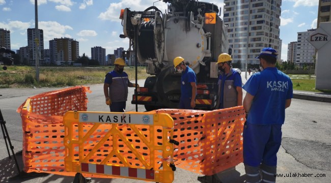 Kayseri Büyükşehir Belediyesi, bayramda da tam kadro sahada