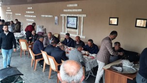 Özvatan'da geleneksel bayram kahvaltısı