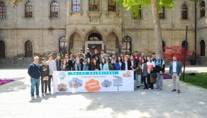 Talas Belediyesi'nden öğrencilere, 'Tarihi Çevre Tanıtım Gezileri'