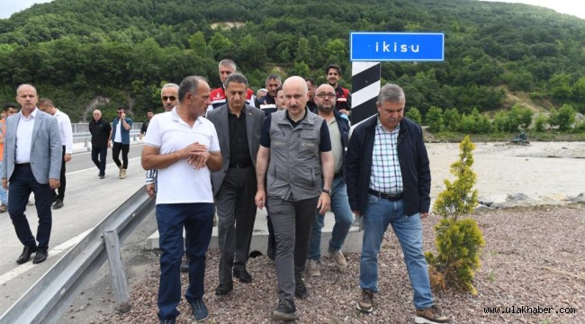 Bakan Karaismailoğlu, sel bölgesi Sinop Ayancık'ta