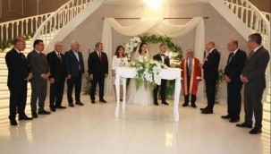 Bakan Soylu, Kayseri'de nikah şahidi oldu