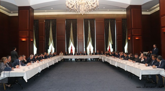 Başkan Büyükkılıç, Ankara'da Ak Parti Genişletilmiş İl Başkanları Toplantısı'na katıldı