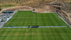 Erciyes Yüksek İrtifa Kamp Merkezi futbol takımlarının gözdesi oldu
