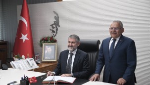 Hazine ve Maliye Bakanı Nebati'den Başkan Büyükkılıç'a ziyaret