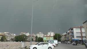 Kayseri'de etkili olan fırtına zor anlar yaşattı