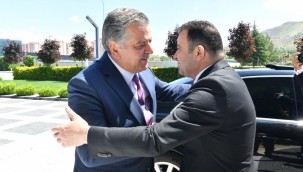 MHP'den Kayseri OSB Başkanı Yalçın'a hayırlı olsun ziyareti