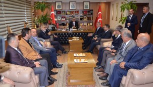 Milli Savunma Bakanı Hulusi Akar'dan MHP İl Başkanlığı'na ziyaret