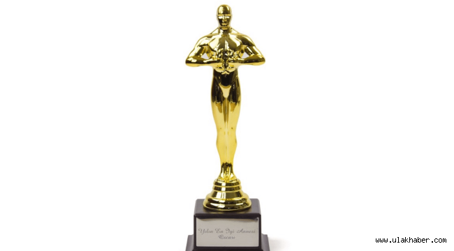 Oscar ödüllerine katılmayan yönetmen kimdir?