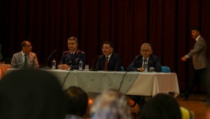 Vali Çiçek şehit ve gazi aileleriyle bir araya geldi