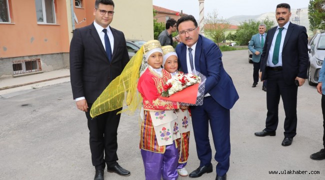 Vali Gökmen Çiçek Pınarbaşı ve Sarız'da ziyaretlerde bulundu