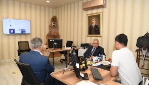 Başkan Büyükkılıç, Kayseri Kariyer Merkezi'ni ziyaret etti