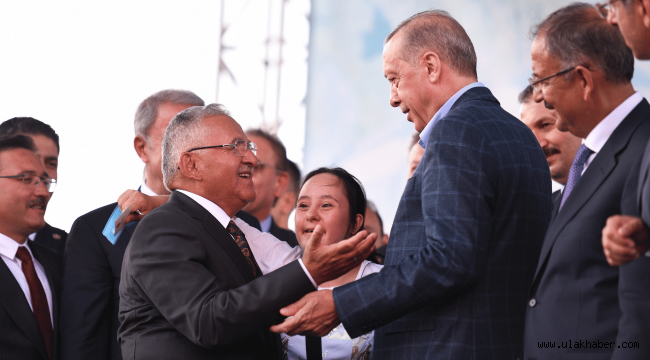 Cumhurbaşkanı Erdoğan'dan Başkan Büyükkılıç'a tebrik