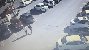 Oto hırsızları güvenlik kamerasından kaçamadı!