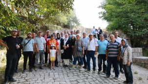 Başkan Büyükkılıç, muhtarlarla Koramaz Vadisi'nde buluştu