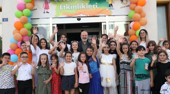 Başkan Çolakbayrakdar: Çocuklarımızı, geleceğin Türkiye'sine hazırlıyoruz