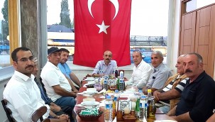 Başkan Uzunluoğlu, Cemevinde iftar yemeğine katıldı