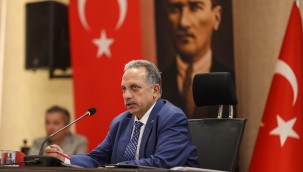 Başkan Yalçın'dan okul arsası ve 7/24 kütüphane binası hakkında açıklama