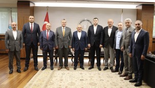 Cumhur İttifakı ortakları, Büyükşehir Belediyesi'nde bir araya geldi