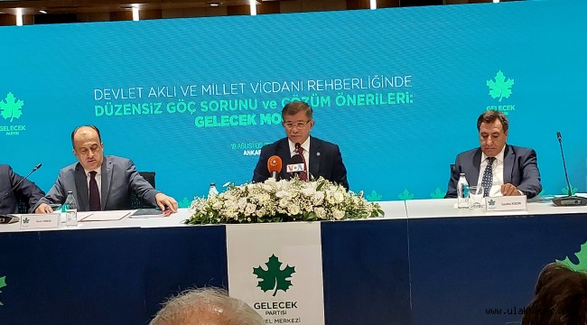 Davutoğlu, partisinin göç raporunu açıkladı