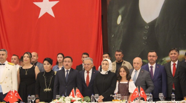 Kayseri'de 30 Ağustos Zafer Bayramı Resepsiyonu yapıldı