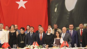 Kayseri'de 30 Ağustos Zafer Bayramı Resepsiyonu yapıldı