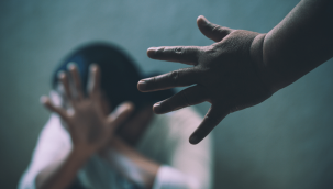 Klip çekiminde toplu tecavüz skandalı